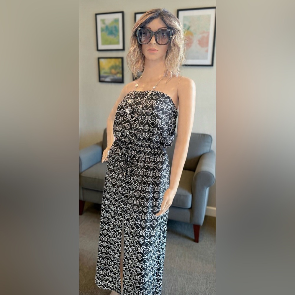 Xhilaration Strapless Maxi Dress Front Slit Sz S/P black & white Great condition